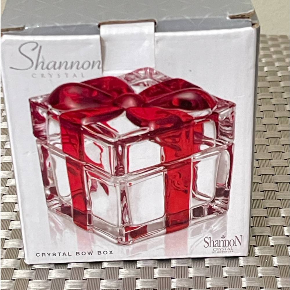 Shannon Crystal Bow Box